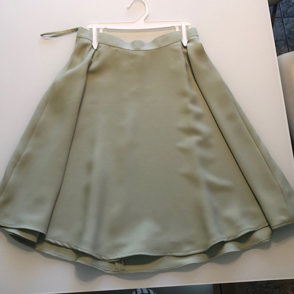 brand new suit - Picture 4 of 4